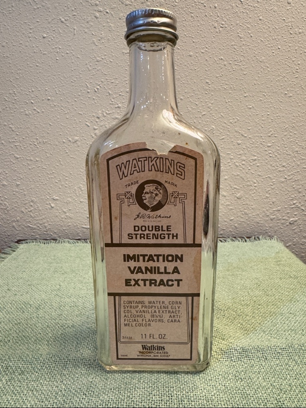 Watkins Double Strength Imitation Vanilla Extract 11 Ounce Bottle-Empty